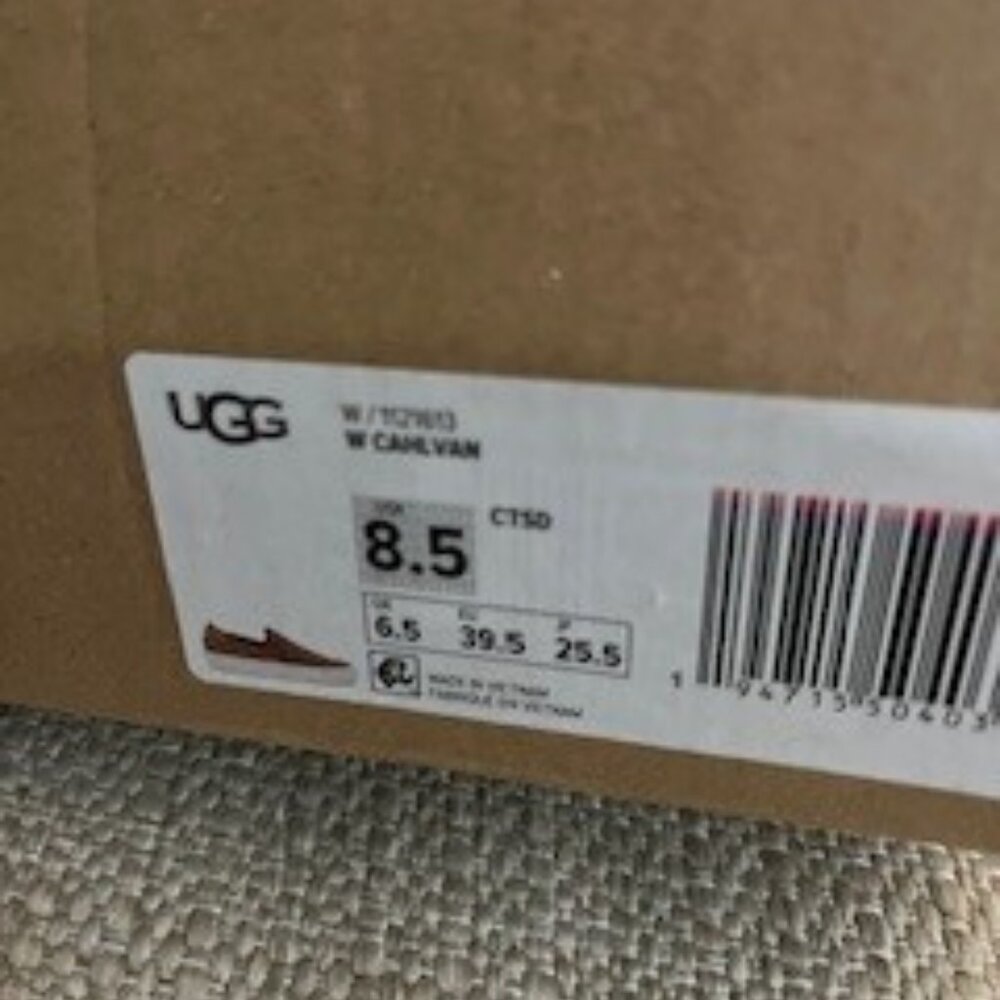 UGG Chestnut Slip- On Sneaker - 8.5 - Picture 5 of 5